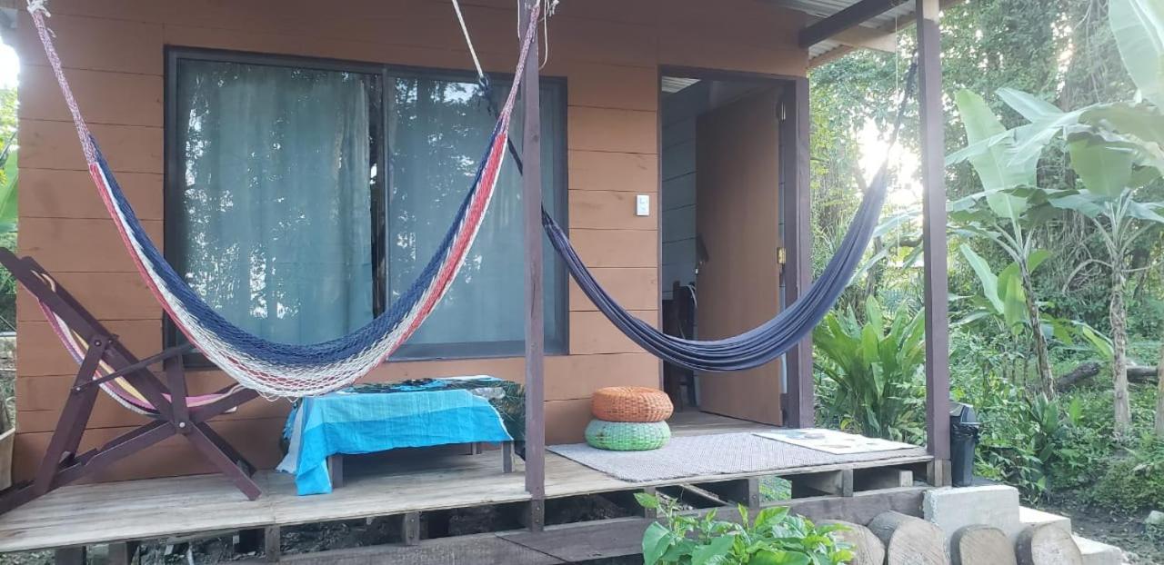 Hostal Cecilia Puerto Viejo de Talamanca Dış mekan fotoğraf