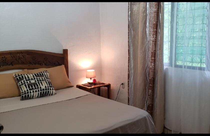 Hostal Cecilia Puerto Viejo de Talamanca Dış mekan fotoğraf