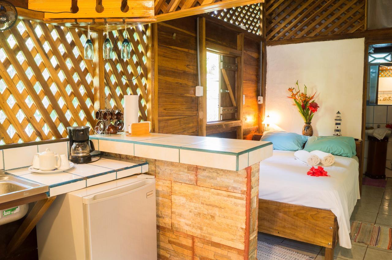 Hostal Cecilia Puerto Viejo de Talamanca Dış mekan fotoğraf