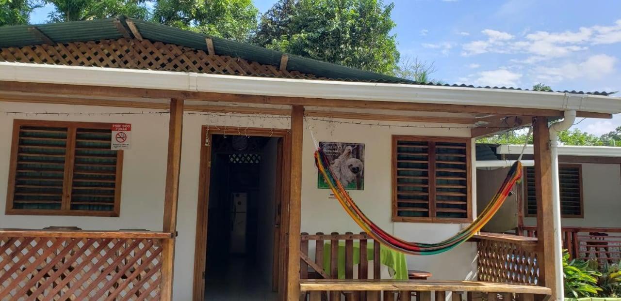 Hostal Cecilia Puerto Viejo de Talamanca Dış mekan fotoğraf
